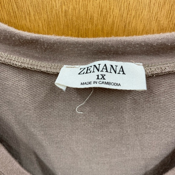 Zenana Rolled Short Sleeve V-Neck Top in Mocha Sz 1X - Picture 5 of 6